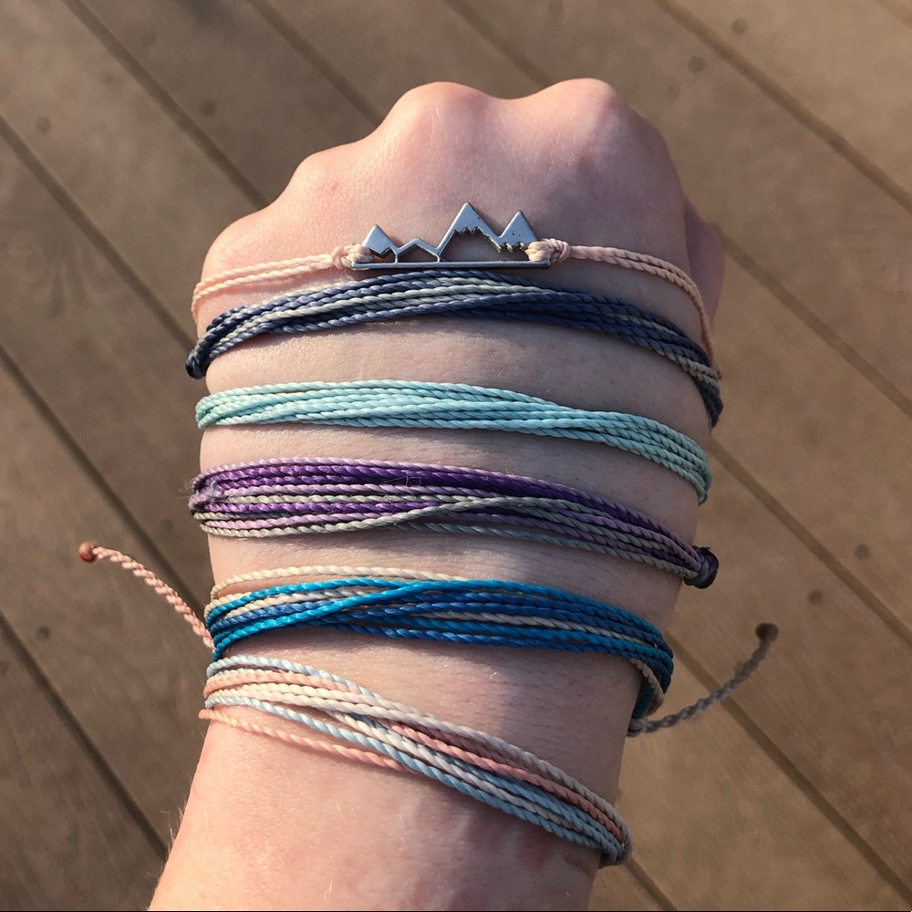 6 Pura Vida bracelets!